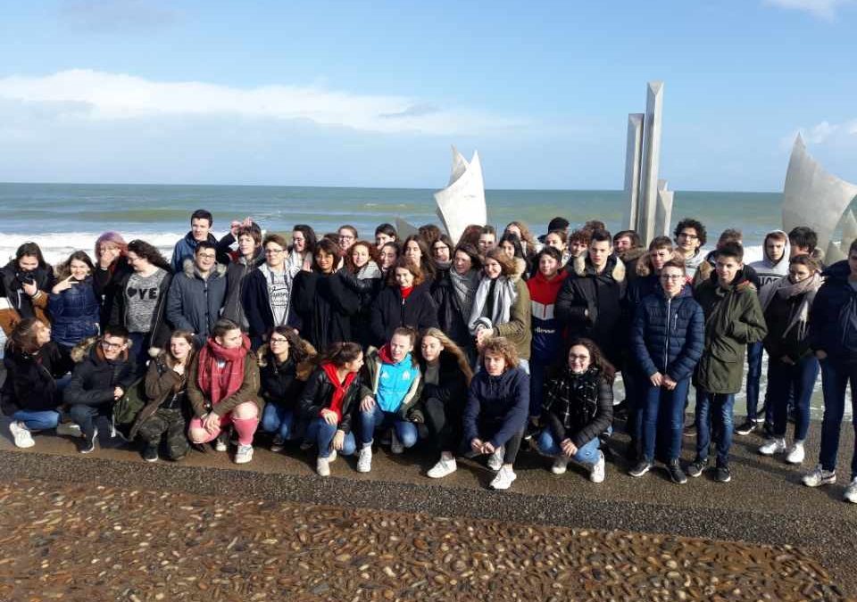 Les 3ème au Mémorial de Caen